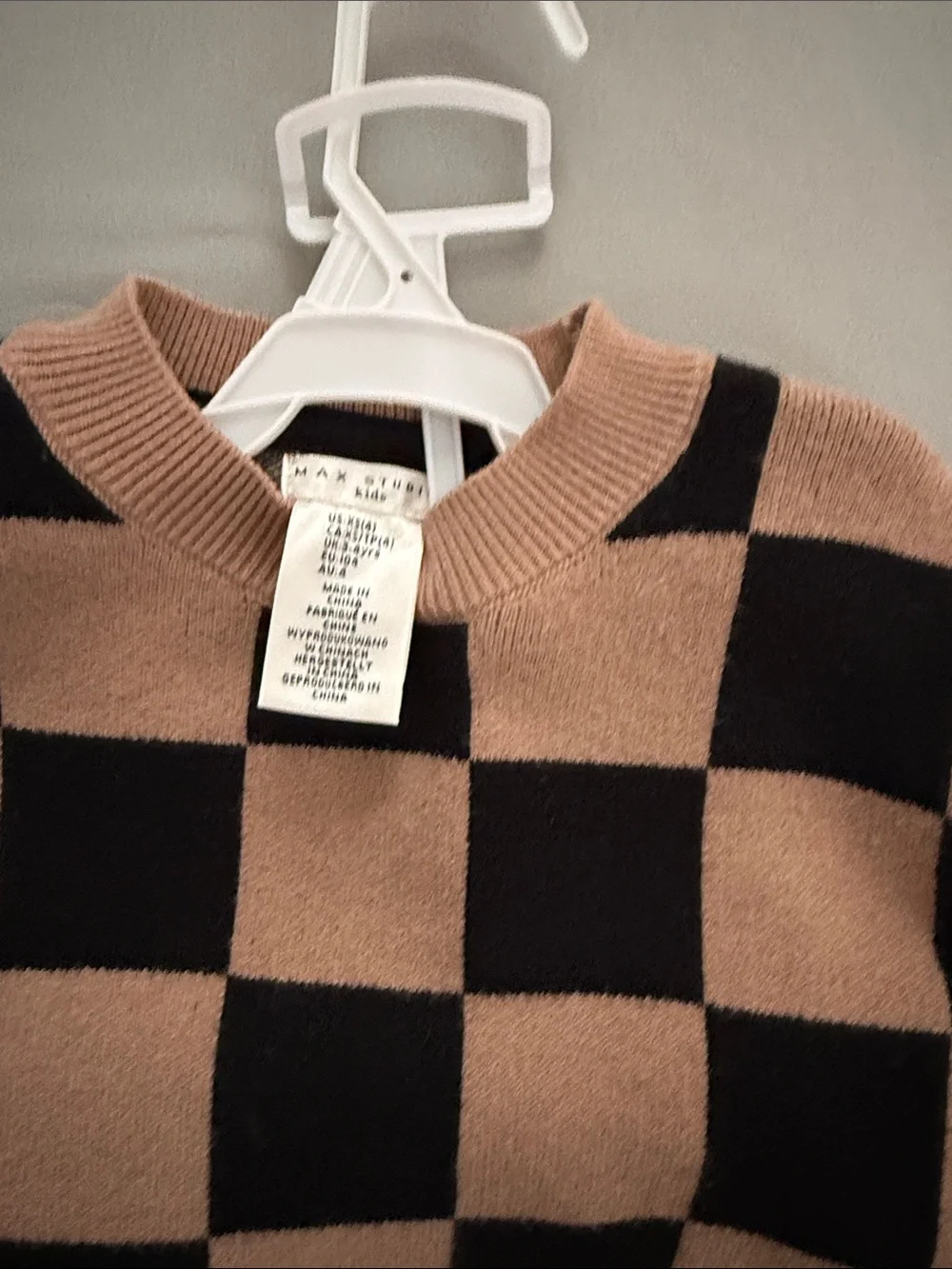 Max Studio graphic checkerboard